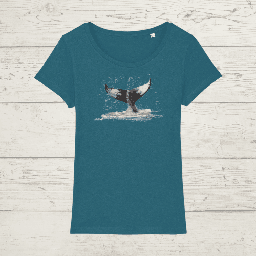 Women’s round neck whale t-shirt - ocean depth / x-small (uk